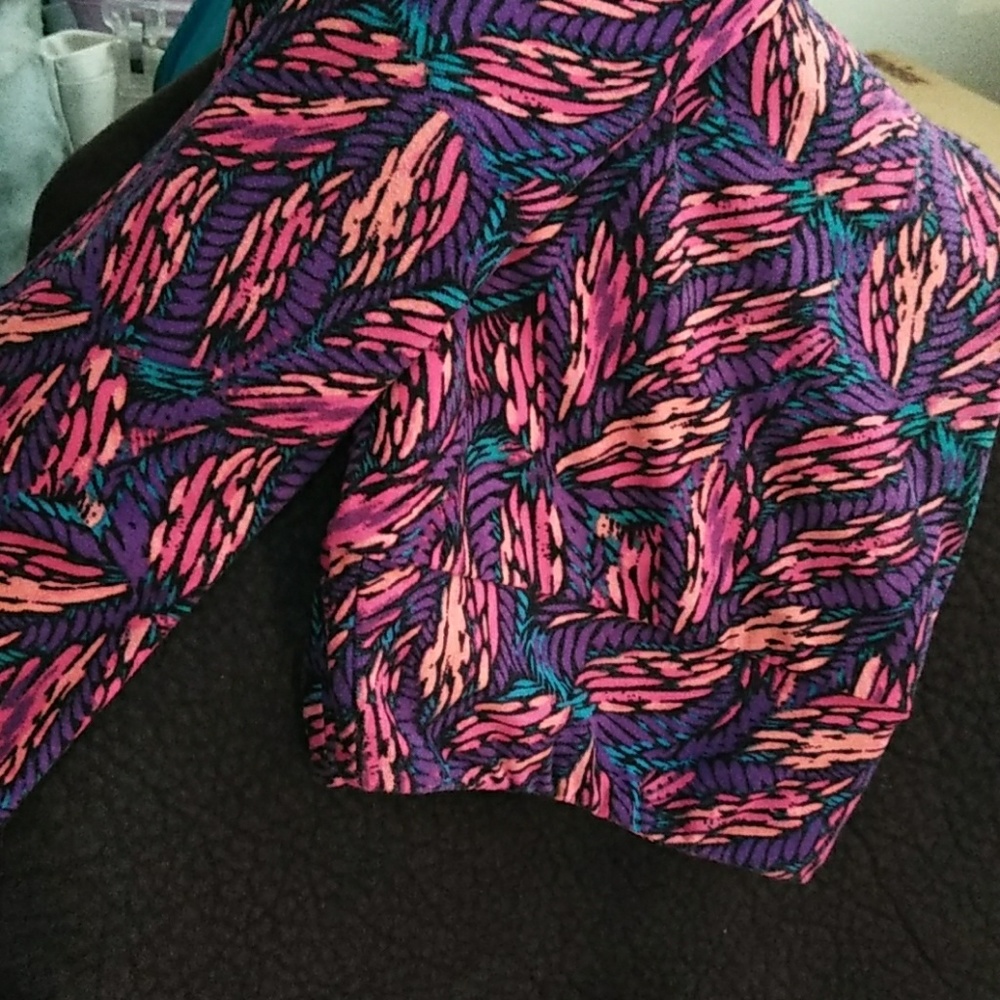 Purple/patterned leggings L/XL